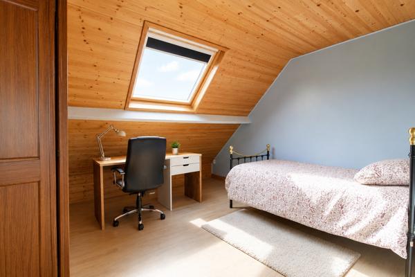 Maison familiale 5 chambres de 152 m² avec sous-sol complet