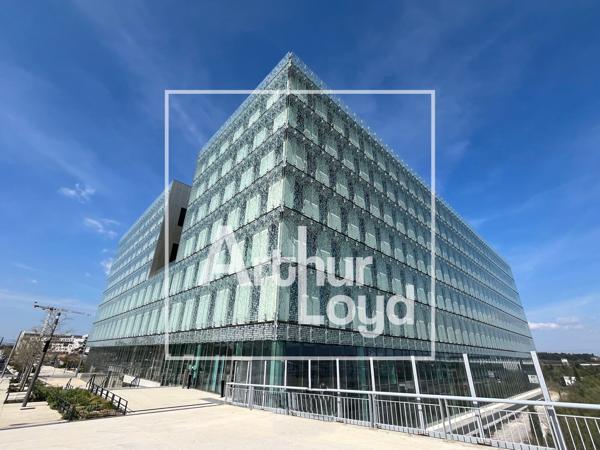 BUREAUX NEUFS A LOUER AVEC TERRASSES ET PARKINGS - NEXUS - MONTPELLIER -GARE TGV SUD DE FRANCE