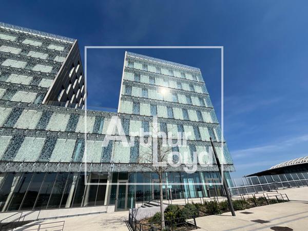BUREAUX NEUFS A LOUER AVEC TERRASSES ET PARKINGS - NEXUS - MONTPELLIER -GARE TGV SUD DE FRANCE