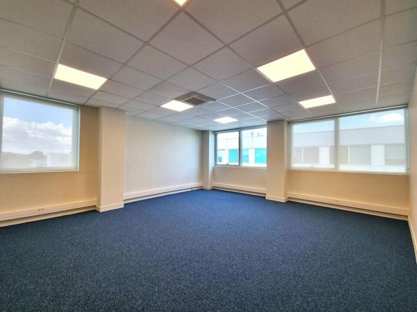 POITIERS SAINT BENOIT - BUREAUX NEUFS A LOUER SECTEUR POLYCLINIQUE - 184,5m²