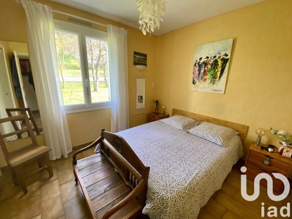 Maison traditionnelle 8 pièces de 170 m² à Dieulefit (26220)