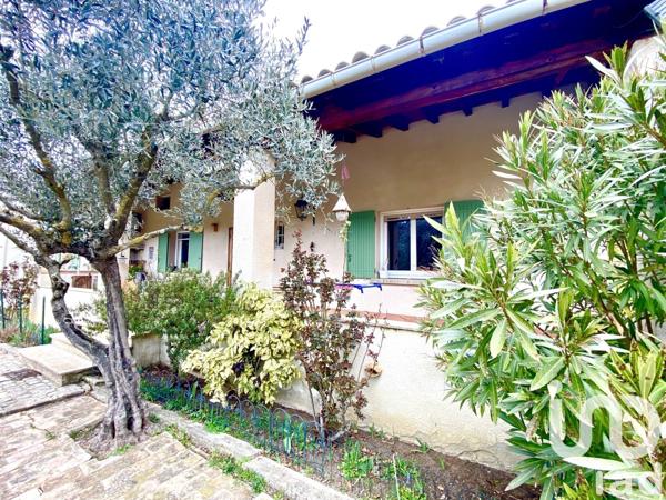 Maison traditionnelle 8 pièces de 170 m² à Dieulefit (26220)