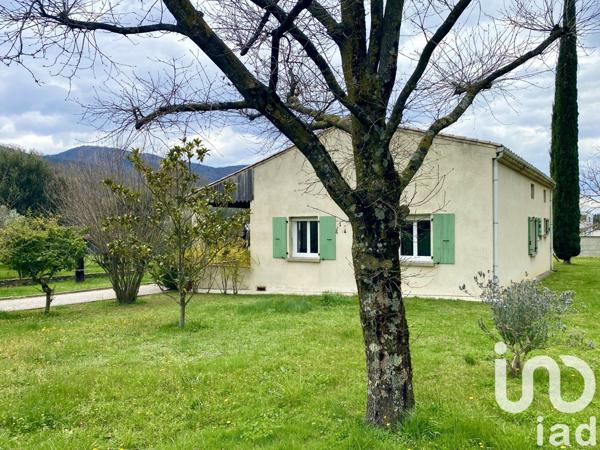 Maison traditionnelle 8 pièces de 170 m² à Dieulefit (26220)