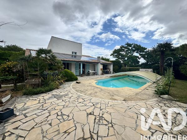 Maison à vendre 6 pièces 155 m² Dompierre-sur-Mer