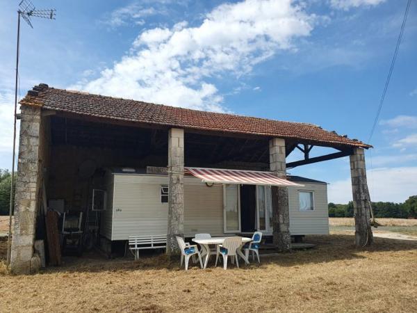 Bâtiment sur 312 m² de terrain