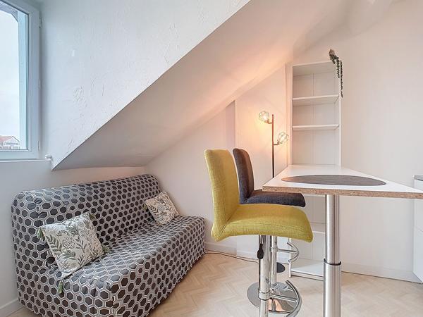 A louer PAU Appartement T1 Bis meublé avec chambre séparée