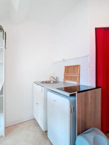 A louer PAU Appartement T1 Bis meublé avec chambre séparée