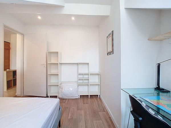 A louer PAU Appartement T1 Bis meublé avec chambre séparée