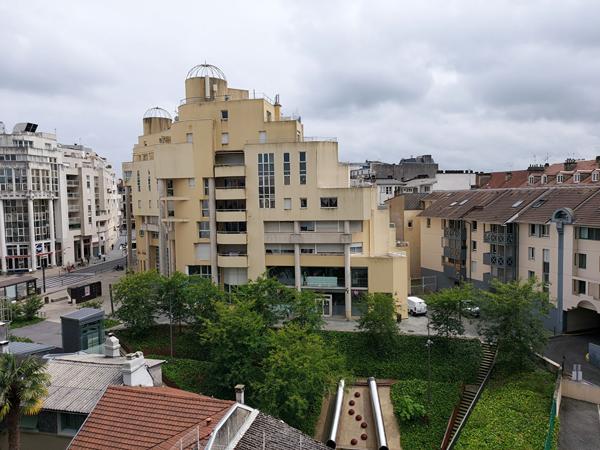 A louer PAU Appartement T1 Bis meublé avec chambre séparée