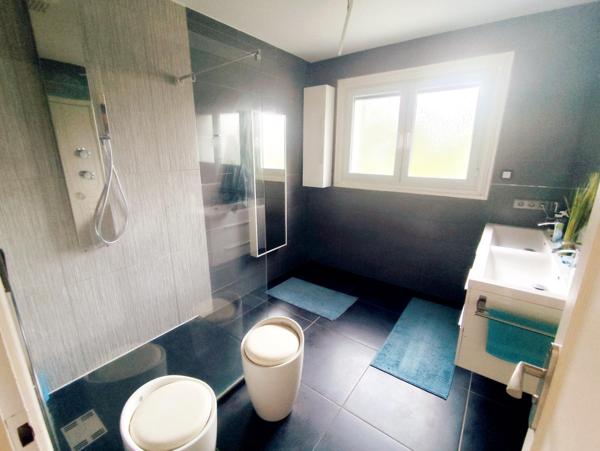 Maison individuelle de 122 m² sur terrain 1322 m²