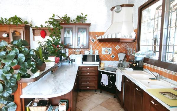 Maison à vendre    3 pièces • 89 m2 L'Escarène