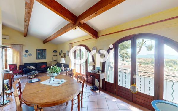 Maison à vendre    7 pièces • 203 m2 Carqueiranne