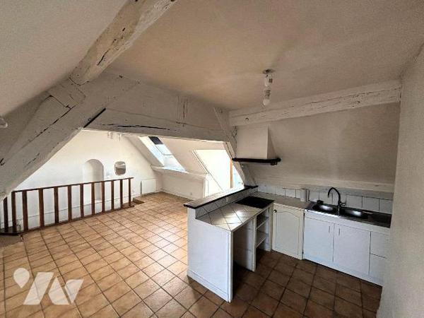 Appartement à Vendre à Nemours (77140) en Seine-et-Marne (77)

Situé en centre-ville, cet app...