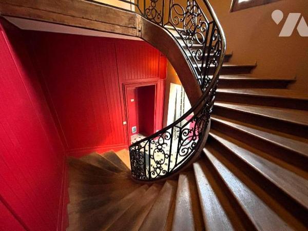 Appartement à Vendre à Nemours (77140) en Seine-et-Marne (77)

Situé en centre-ville, cet app...