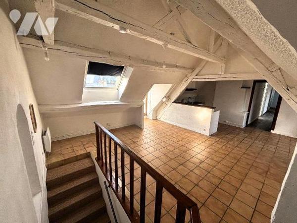 Appartement à Vendre à Nemours (77140) en Seine-et-Marne (77)

Situé en centre-ville, cet app...