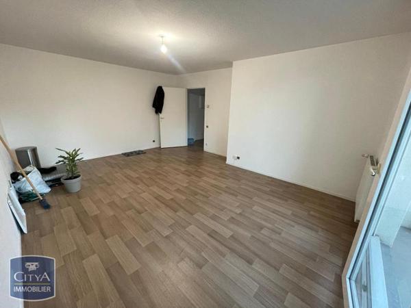 Appartement à louer 2 pièces 50.21m² Billère (64140)
