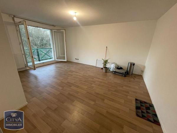 Appartement à louer 2 pièces 50.21m² Billère (64140)
