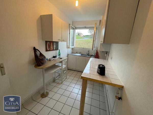 Appartement à louer 2 pièces 50.21m² Billère (64140)