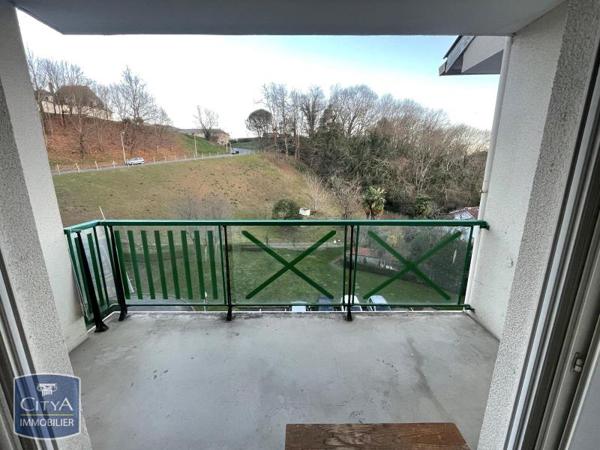 Appartement à louer 2 pièces 50.21m² Billère (64140)