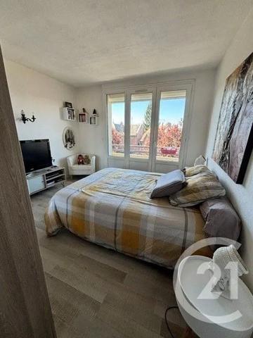 Appartement à vendre  5 pièces - 77,55 m 2   ST QUENTIN  - 02