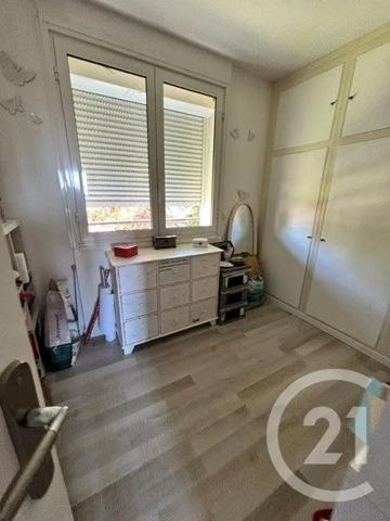Appartement à vendre  5 pièces - 77,55 m 2   ST QUENTIN  - 02