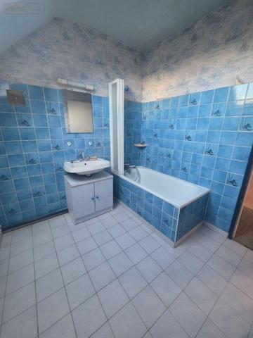 Maison de ville à vendre à Trélazé dans le Maine-et-Loire (49800), ref : 49115/MAIS/516   
LA TOUR