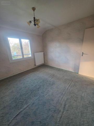 Maison de ville à vendre à Trélazé dans le Maine-et-Loire (49800), ref : 49115/MAIS/516   
LA TOUR