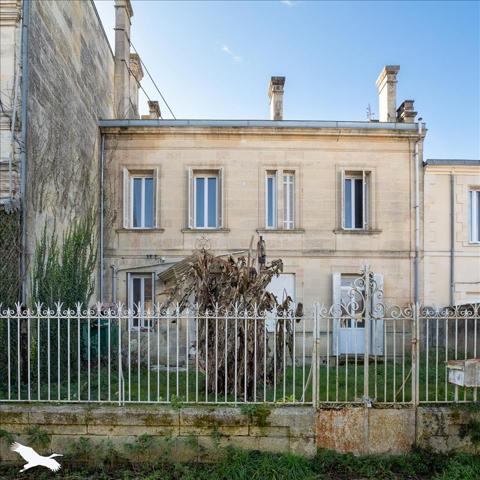 Maison à vendre |  Cavignac |  8 pièces | 205 m²