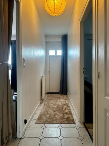 Maison sur sous sol avec 3 chambres, carport et  un grand jardin