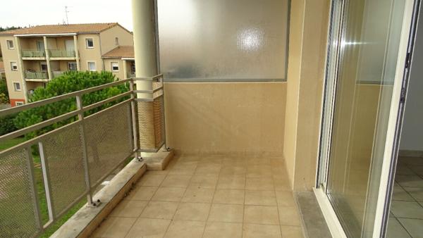 APPARTEMENT 1 CHAMBRE TERRASSE ET STATIONNEMENT CARCASSONNE