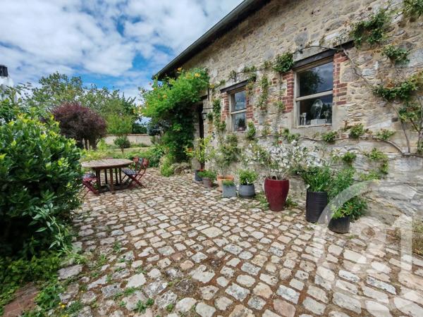 Maison à vendre  9 pièces - 284,55 m 2   CHAUMONT EN VEXIN  - 60