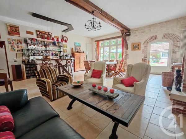Maison à vendre  9 pièces - 284,55 m 2   CHAUMONT EN VEXIN  - 60