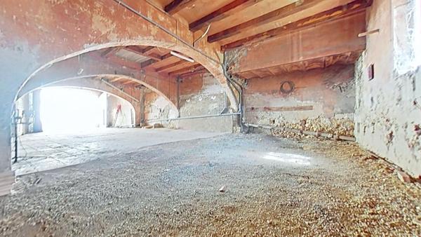 Remise de 225 m²  - Fort potentiel - Sallèles-d'Aude