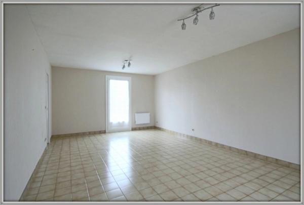 Maison Plain pied LE LUDE (72)