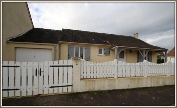 Maison Plain pied LE LUDE (72)