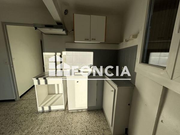 Location Appartement 3 pièces 49.2 m² - 7 RUE OLIVIER DE SERRE Chusclan 30200