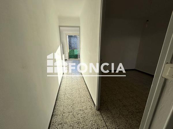 Location Appartement 3 pièces 49.2 m² - 7 RUE OLIVIER DE SERRE Chusclan 30200