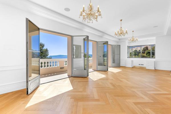 Vente Hôtel particulier Cap-d'Ail 9 Pièces 460 m²
