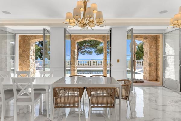 Vente Hôtel particulier Cap-d'Ail 9 Pièces 460 m²