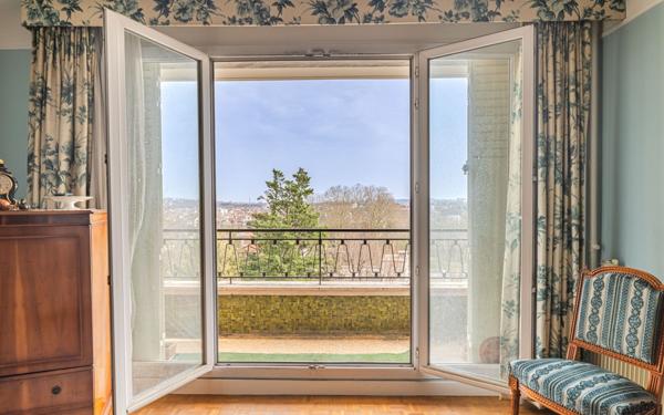 Appartement à vendre    3 pièces • 70,86 m2 Joinville-le-Pont