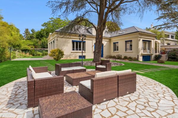 Vente Maison de luxe Sceaux 18 Pièces 473 m²