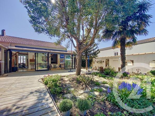 Maison à vendre  5 pièces - 126 m2 ROCHEFORT - 17