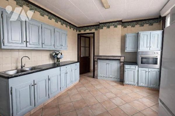 Maison à vendre à Pont-à-Vendin (62880) en Pas-de-Calais (62)

À Pont-à-Vendin, cette maison ...