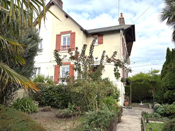 Maison 2 chambres avec garage et jardin