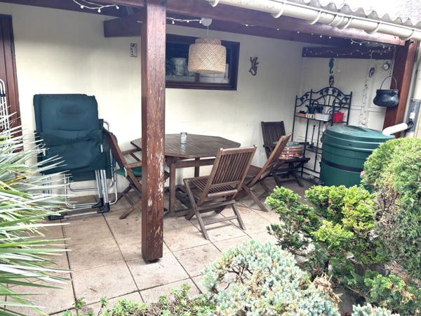 Maison 2 chambres avec garage et jardin