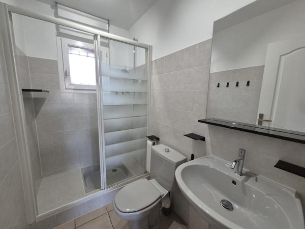 villa 4 faces avec garage et sous-sol