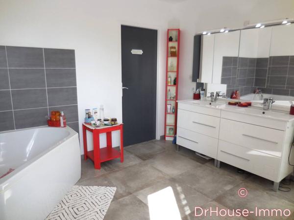Maison à vendre 6 pièces de 272 m²