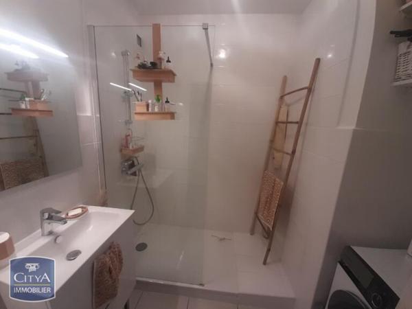 Appartement à louer 2 pièces 66.33m²