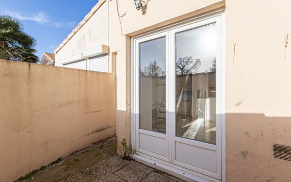 Maison à vendre    1 pièce •  La Rochelle