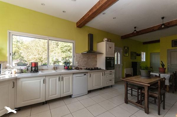 Maison à vendre |  Château-l'Évêque |  5 pièces | 140 m²